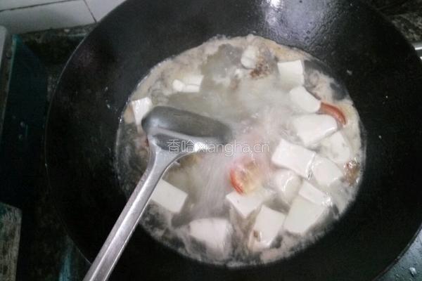 豆腐黄腊鱼汤的做法图解4