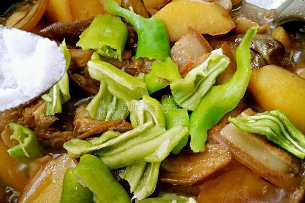 茄子炖土豆的做法图解12