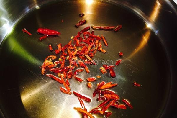 红酒牛肉的做法图解3