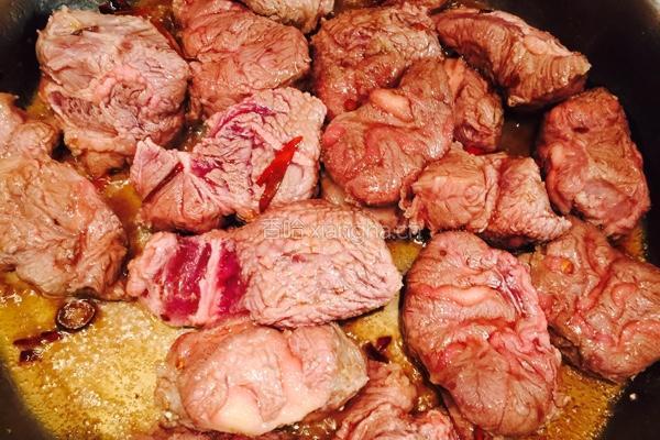 红酒牛肉的做法图解4