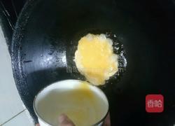 蛋炒饭的做法图解2