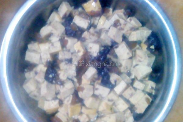 凉拌果酱豆腐的做法图解4