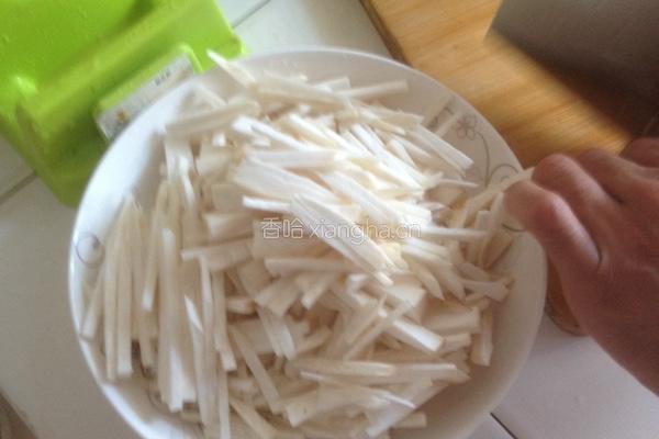 杏狍菇炒肉的做法图解1