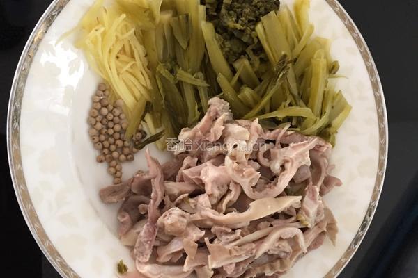 猪肚酸菜汤的做法图解3