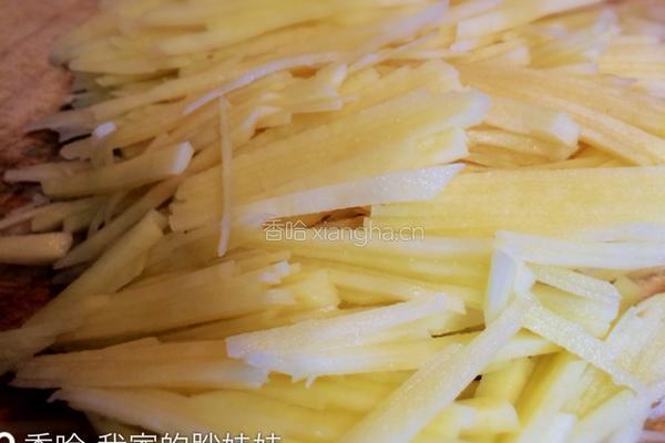 酸辣土豆丝的做法图解1