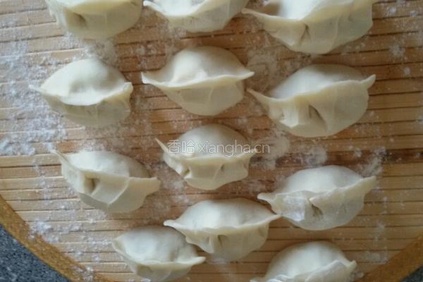 豆角羊肉饺子的做法图解7