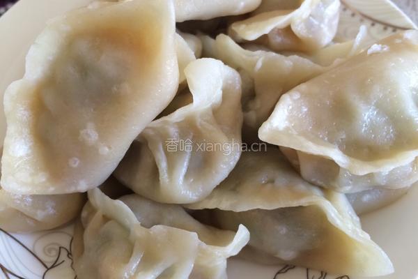 青椒猪肉馅饺子的做法图解5