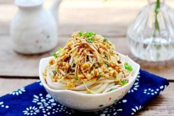 高温首选 鸡丝凉面