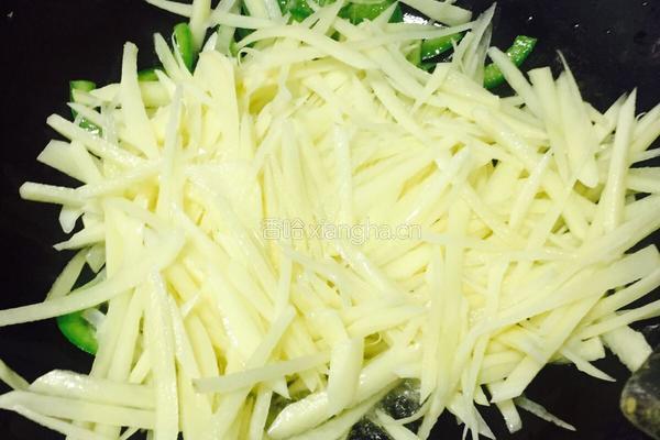 青椒土豆丝的做法图解4