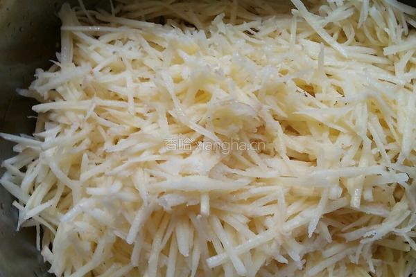 香酥土豆饼的做法图解1