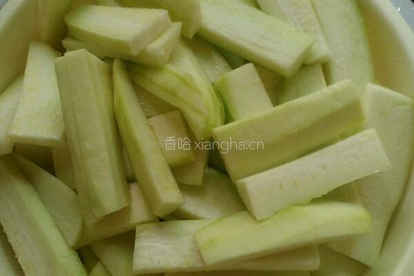 丝瓜脆肉丸汤的做法图解1