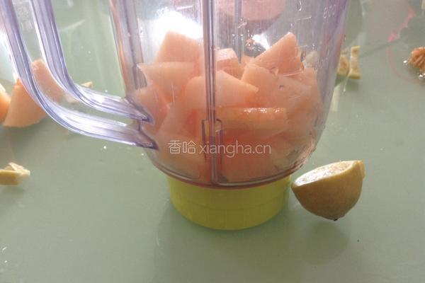 哈密瓜汁的做法图解2