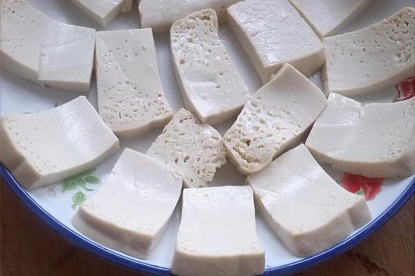 皮蛋拌豆腐的做法图解4