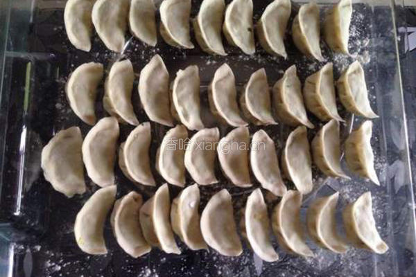 南瓜鸡蛋馅儿水饺的做法图解8