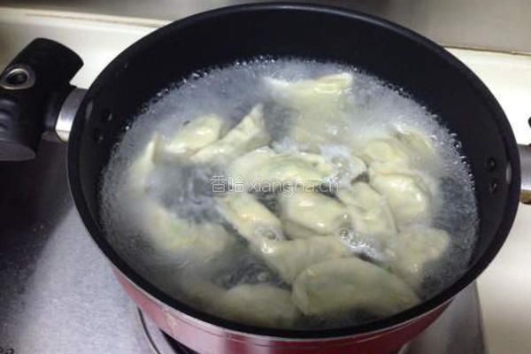 南瓜鸡蛋馅儿水饺的做法图解9