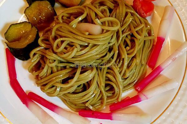 鱼子酱牛排凉面的做法图解9