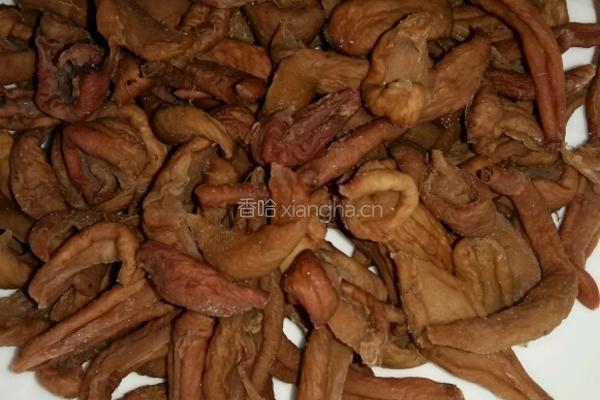 菜籽油炒萝卜干毛豆的做法图解2