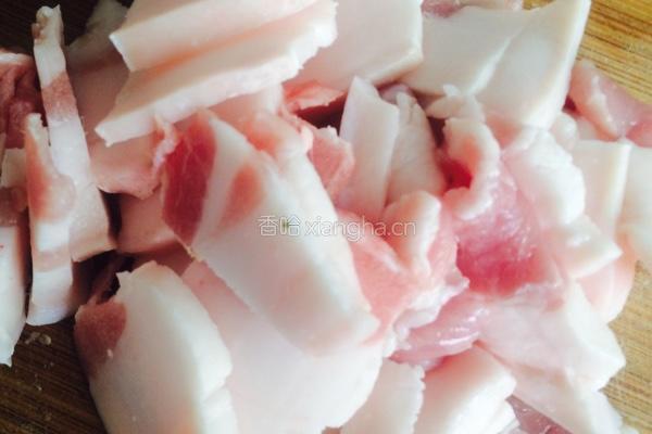 芹菜炒肉的做法图解2