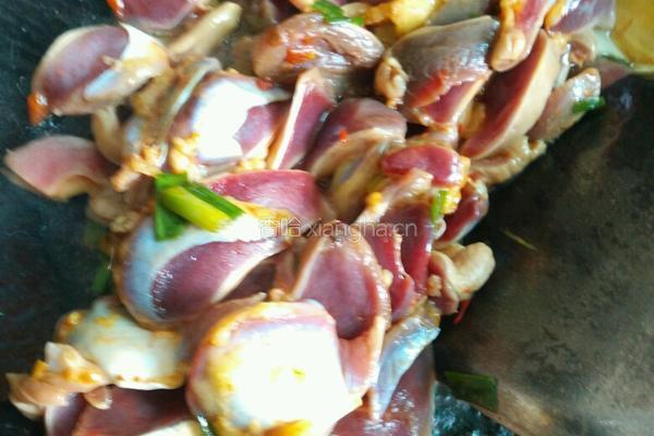 鸡肫炒豆米的做法图解5
