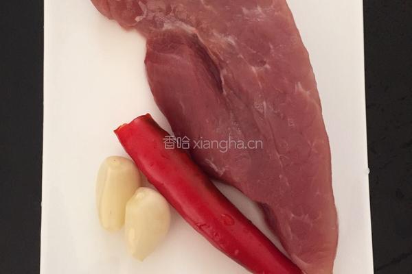 土猪肉炒荷兰豆的做法图解2