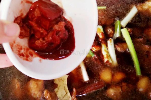 酱炖牛筋肉的做法图解10