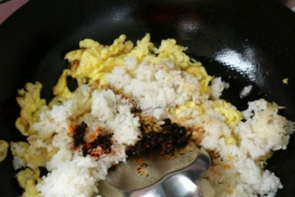 老干妈炒饭的做法图解3