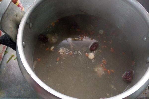 南瓜盅煲鸡的做法图解2