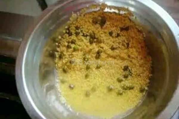 小米绿豆汤的做法图解2