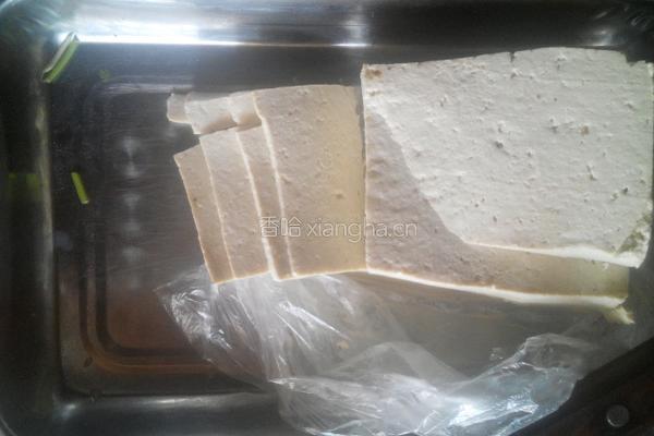 卤水豆腐皮的做法图解1