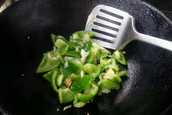 豆皮尖椒的做法图解3