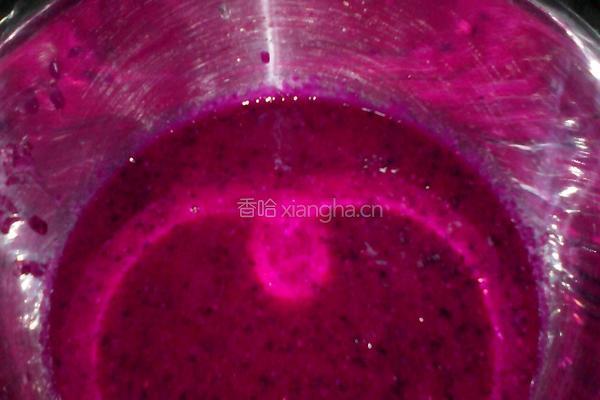 火龙果流心蛋糕的做法图解2