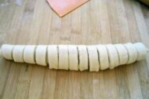 毛毛虫面包的做法图解7
