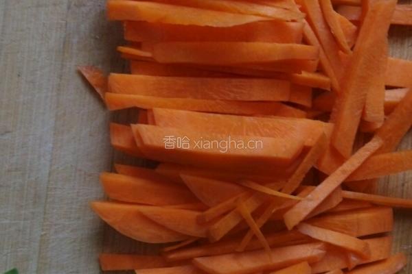 茭白炒肉丝的做法图解3