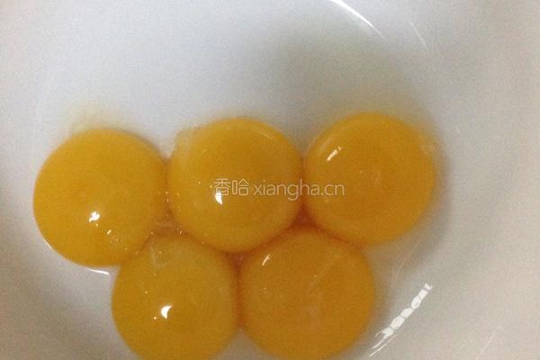 抹茶红豆奶油夹心蛋糕卷的做法图解5