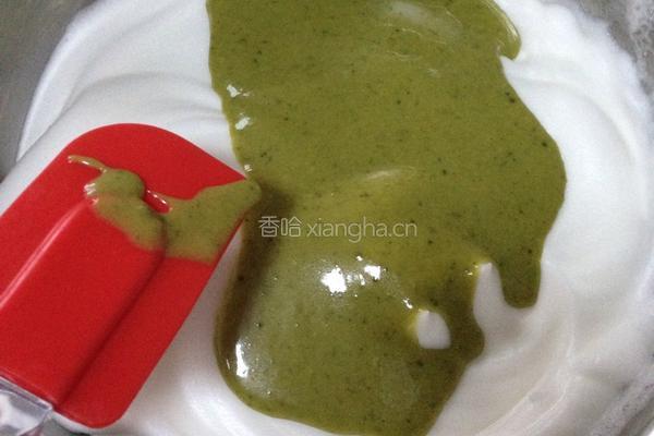 抹茶红豆奶油夹心蛋糕卷的做法图解16