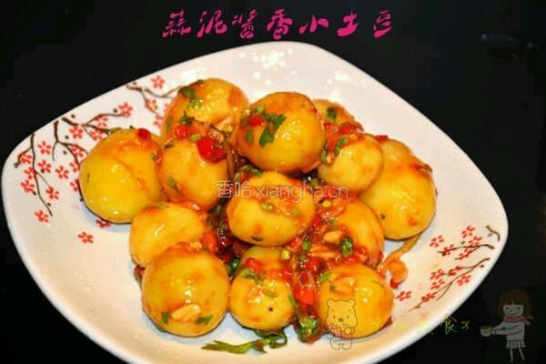 蒜泥酱香小土豆的做法图解3