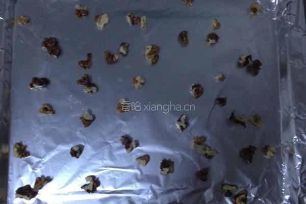 巧克力核桃蛋糕卷的做法图解3