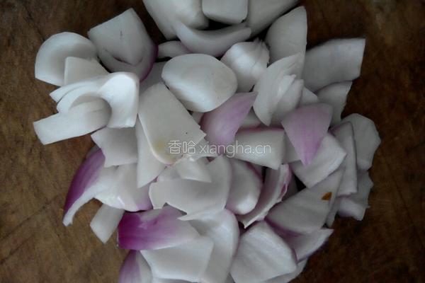 洋葱孜然炒羊肉（非孜然羊肉）的做法图解2
