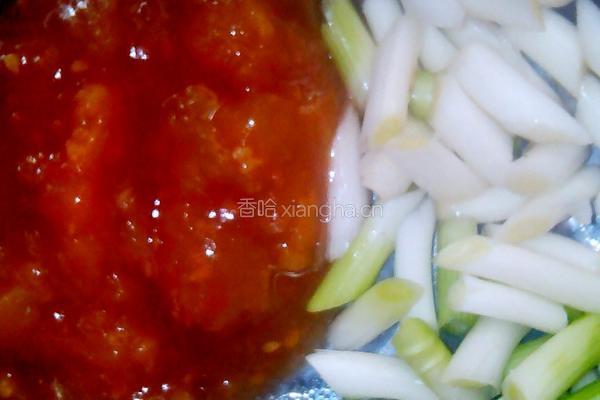 番茄酱烧丝瓜的做法图解1