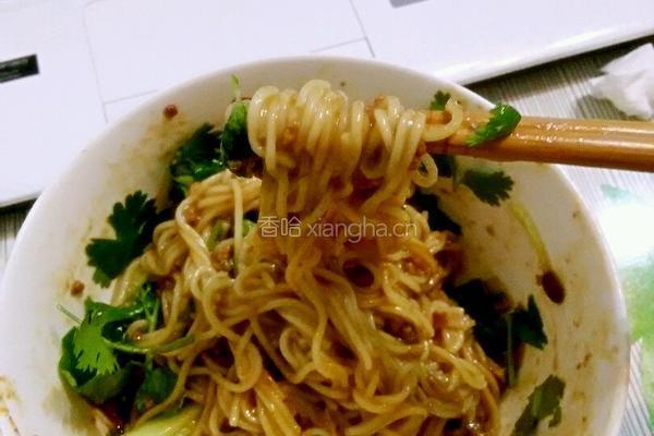 简单自制炸酱面的做法图解5