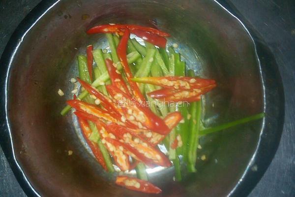 莴笋肉丝的做法图解1