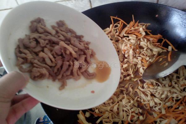 千张炒肉的做法图解12
