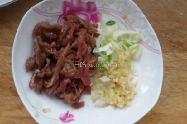 肉丝榨菜的做法图解1