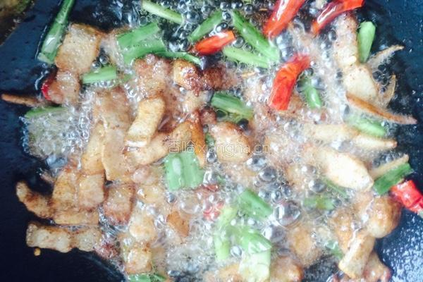 芹菜炒千张的做法图解4