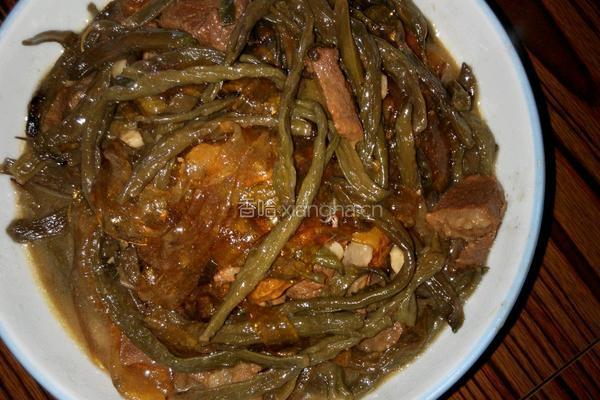红烧肉炖干豆角的做法图解10