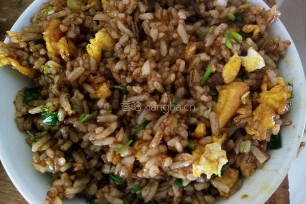 老抽香菜蛋炒饭