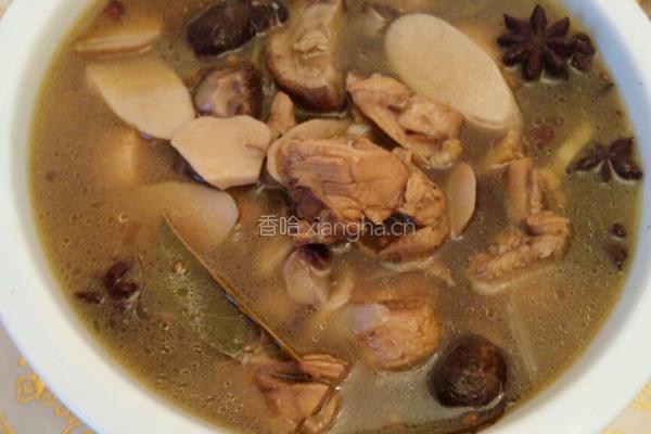 鲜菇红枣鸡汤的做法图解7
