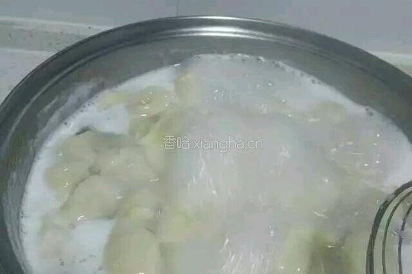 葱花大肉水饺的做法图解4