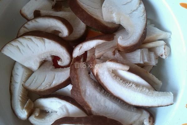 香菇豆腐羹的做法图解2