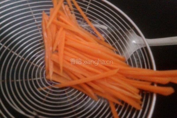 手抓腐皮卷的做法图解4